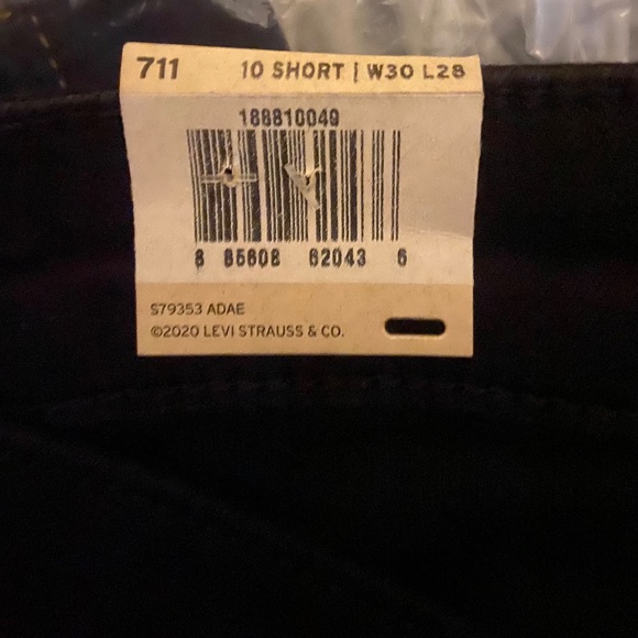 Levi’s Black 711 Skinny size 10 Short - Picture 5 of 5